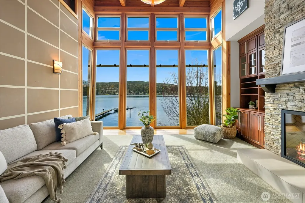 2076 Dellesta Drive Bellingham WA 98226