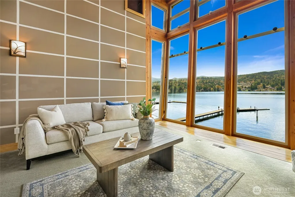 2076 Dellesta Drive Bellingham WA 98226