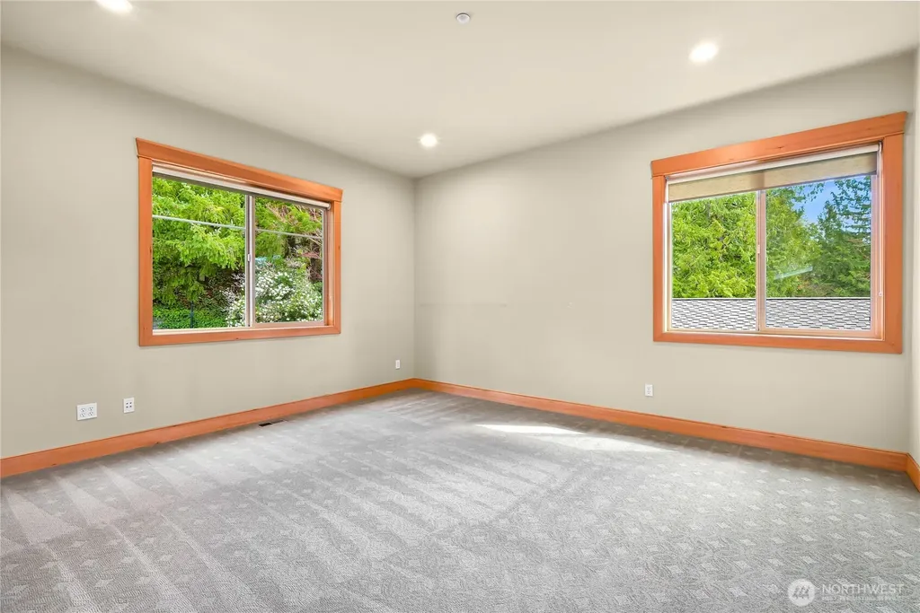 2076 Dellesta Drive Bellingham WA 98226