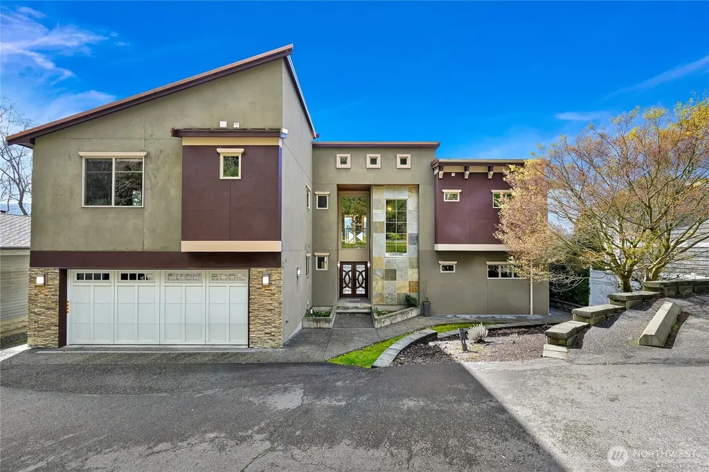 2076 Dellesta Drive Bellingham WA 98226