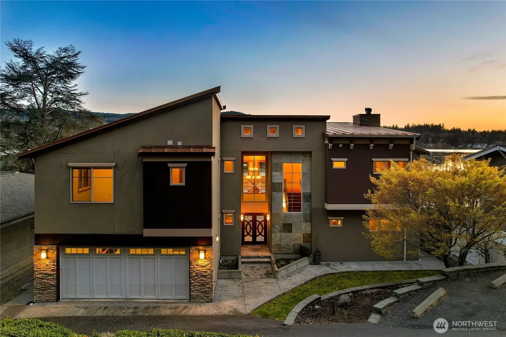 2076 Dellesta Drive Bellingham WA 98226