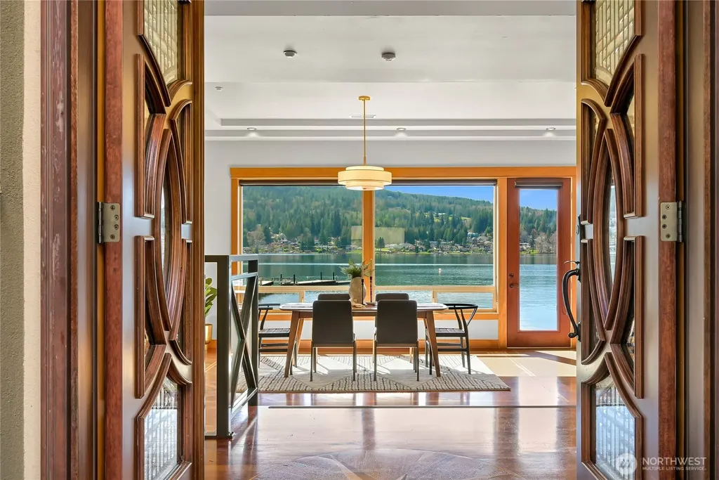 2076 Dellesta Drive Bellingham WA 98226