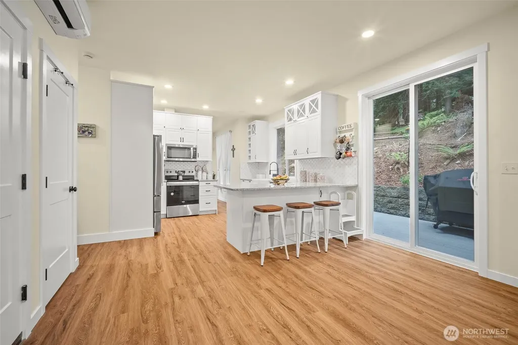 23 Spring Road Bellingham WA 98229