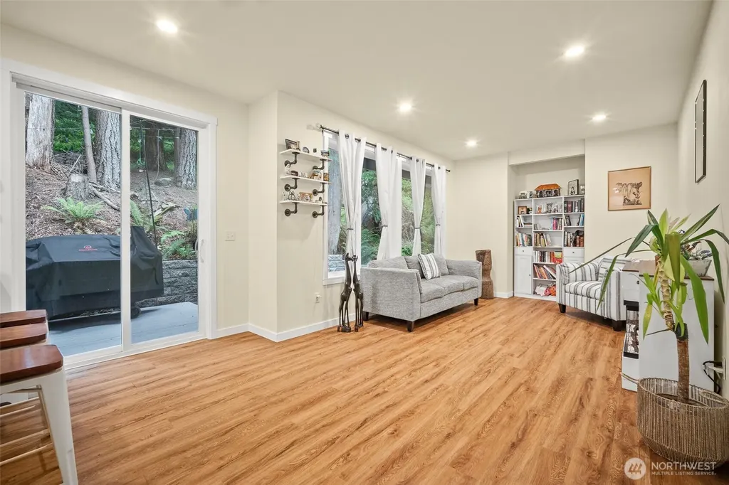 23 Spring Road Bellingham WA 98229