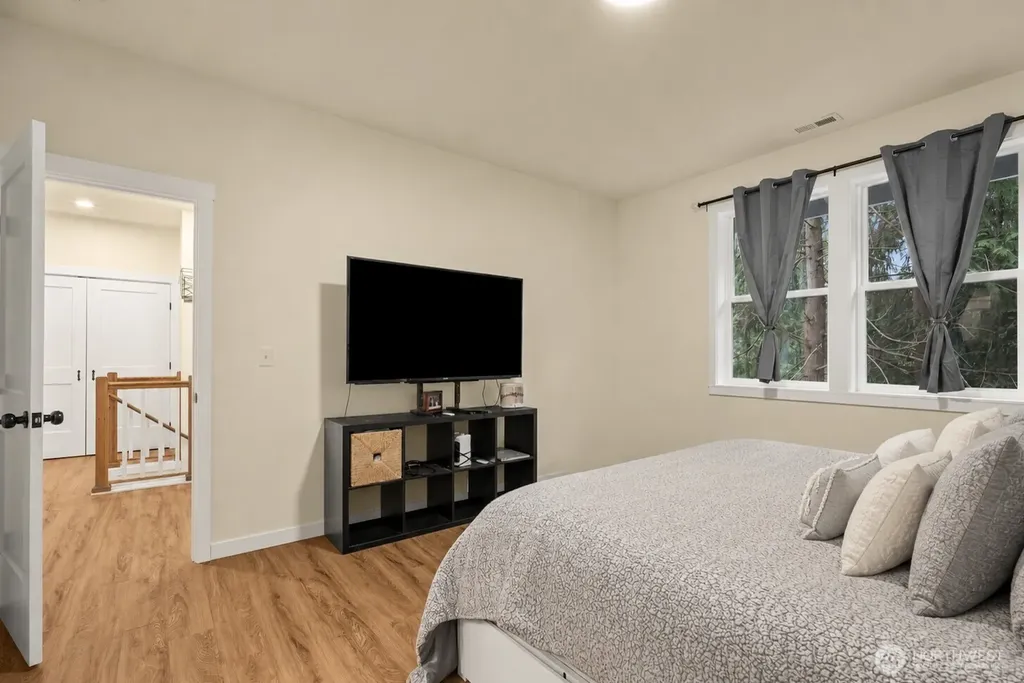 23 Spring Road Bellingham WA 98229