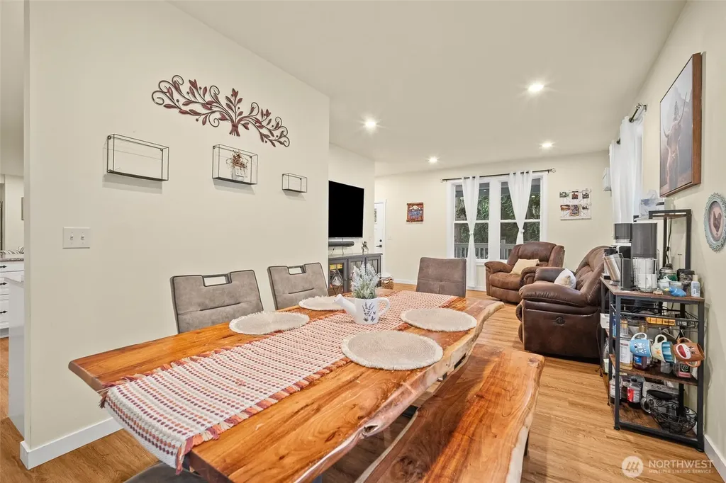 23 Spring Road Bellingham WA 98229