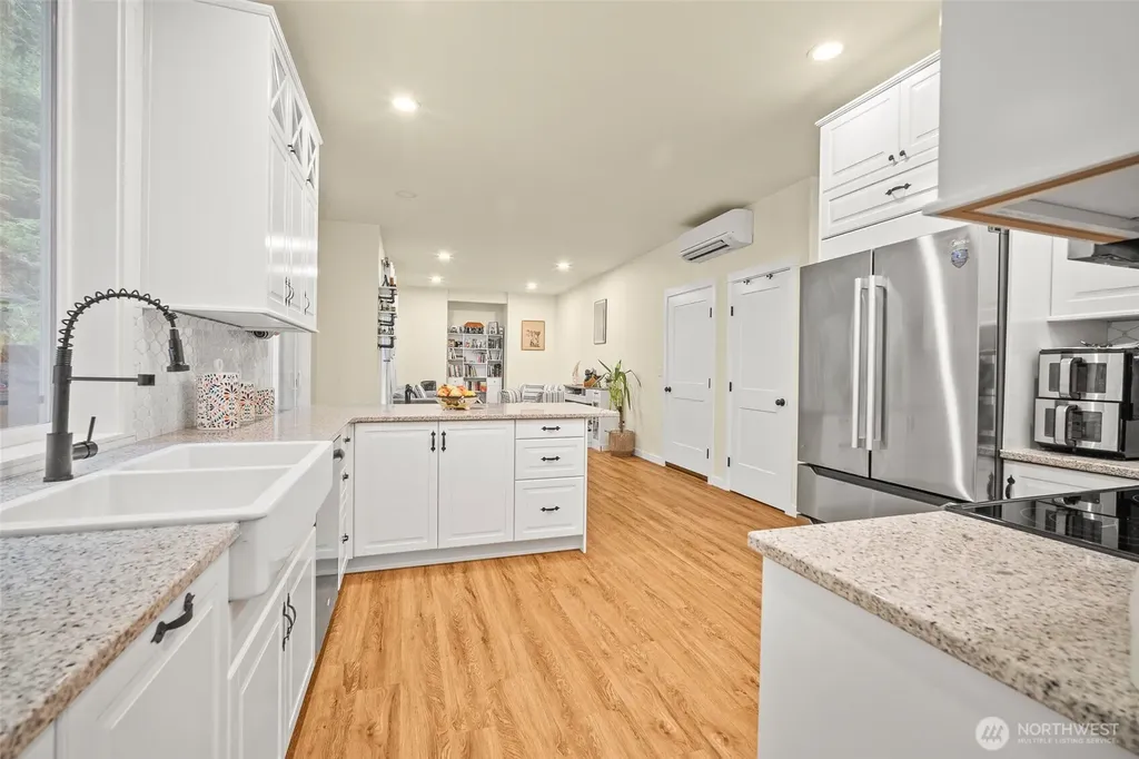 23 Spring Road Bellingham WA 98229