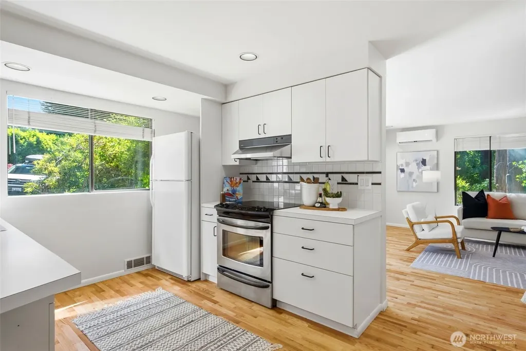 11406 NE 103rd Place Kirkland WA 98033