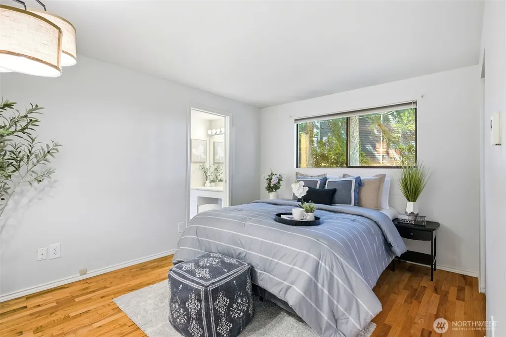 11406 NE 103rd Place Kirkland WA 98033
