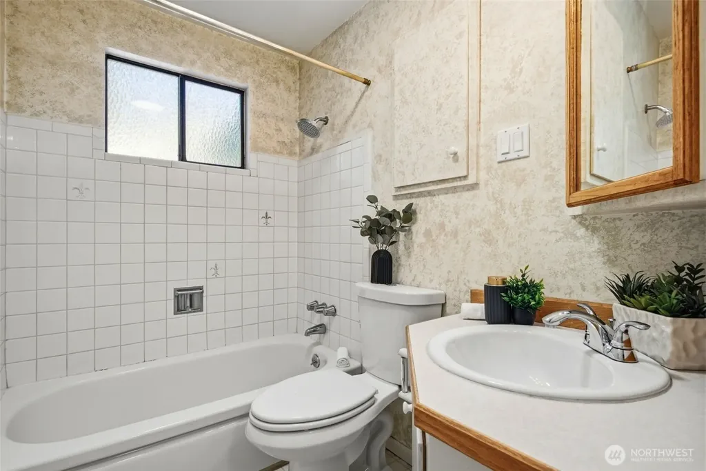 11406 NE 103rd Place Kirkland WA 98033