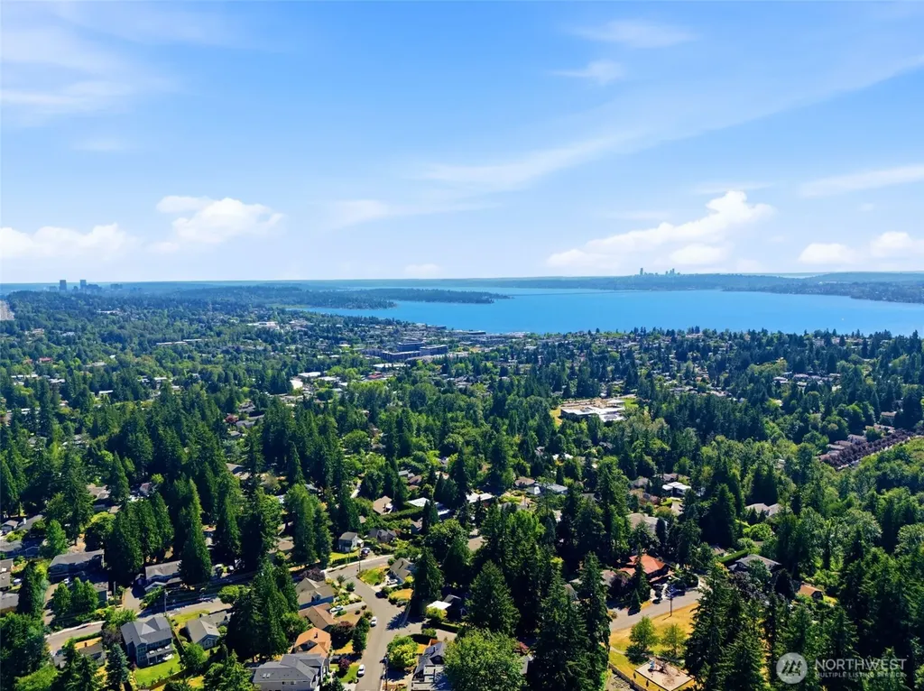 11406 NE 103rd Place Kirkland WA 98033