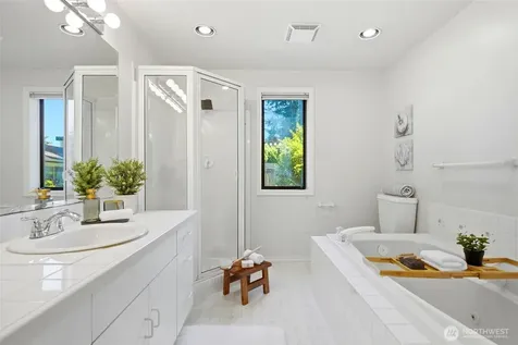 11406 NE 103rd Place Kirkland WA 98033
