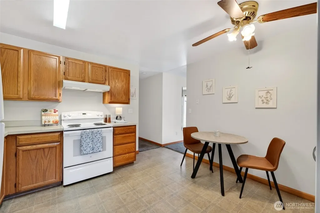 12414 SE 272nd Place Kent WA 98030