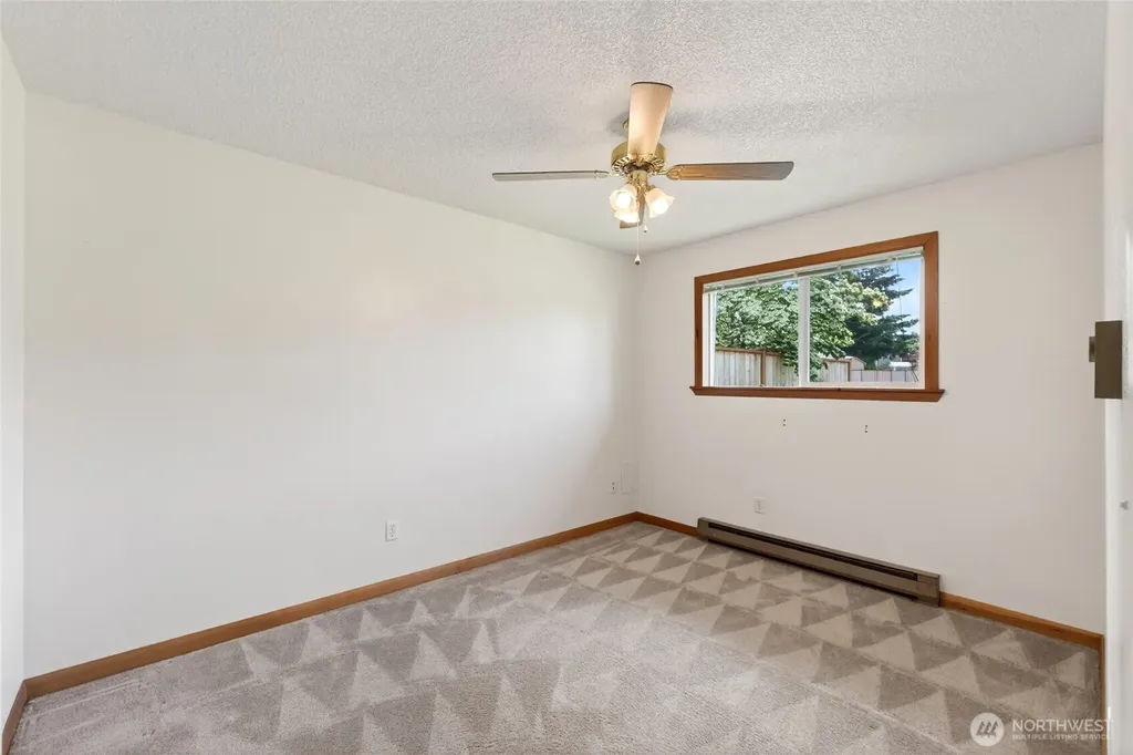 12414 SE 272nd Place Kent WA 98030