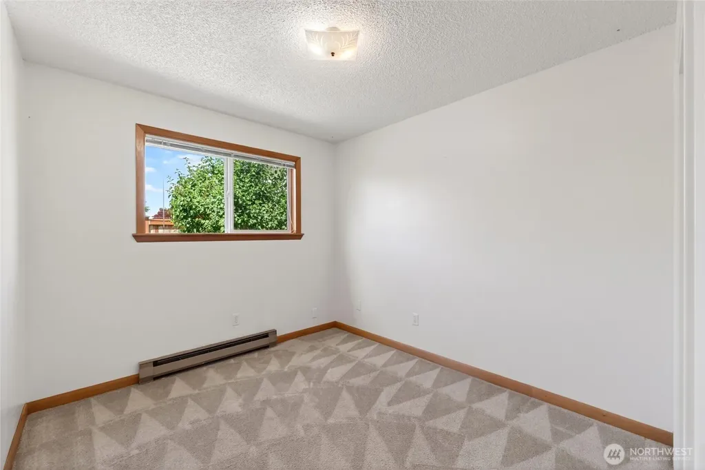 12414 SE 272nd Place Kent WA 98030