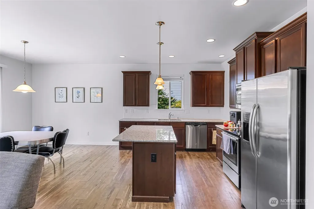 927 Clearwater Court Mount Vernon WA 98273