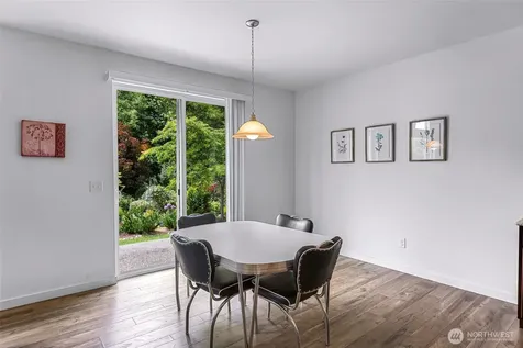 927 Clearwater Court Mount Vernon WA 98273
