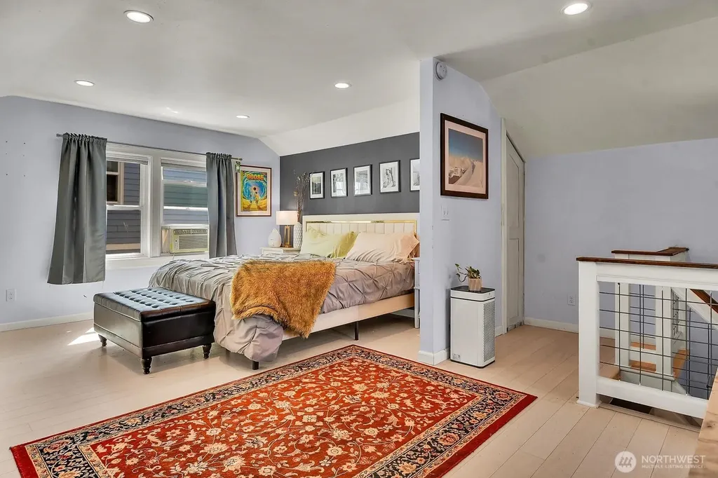 315 N 46th Seattle WA 98103