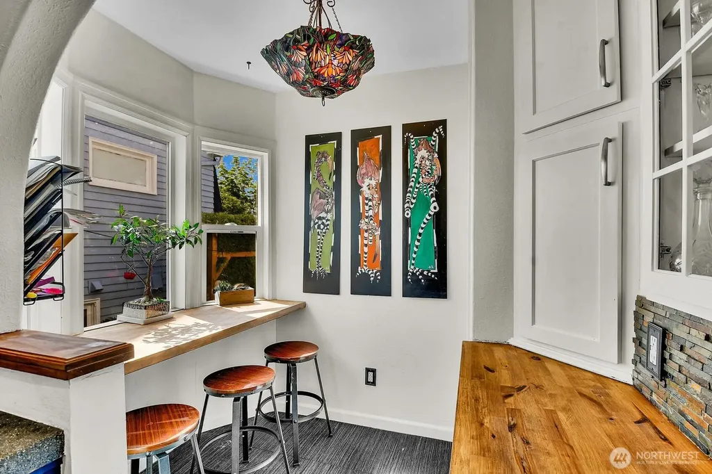 315 N 46th Seattle WA 98103