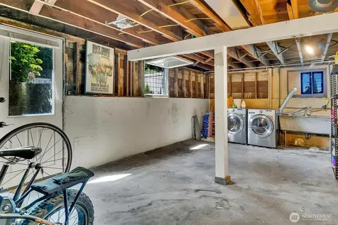 315 N 46th Seattle WA 98103