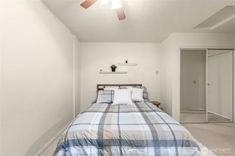 313 Sid Snyder Drive E Long Beach WA 98631
