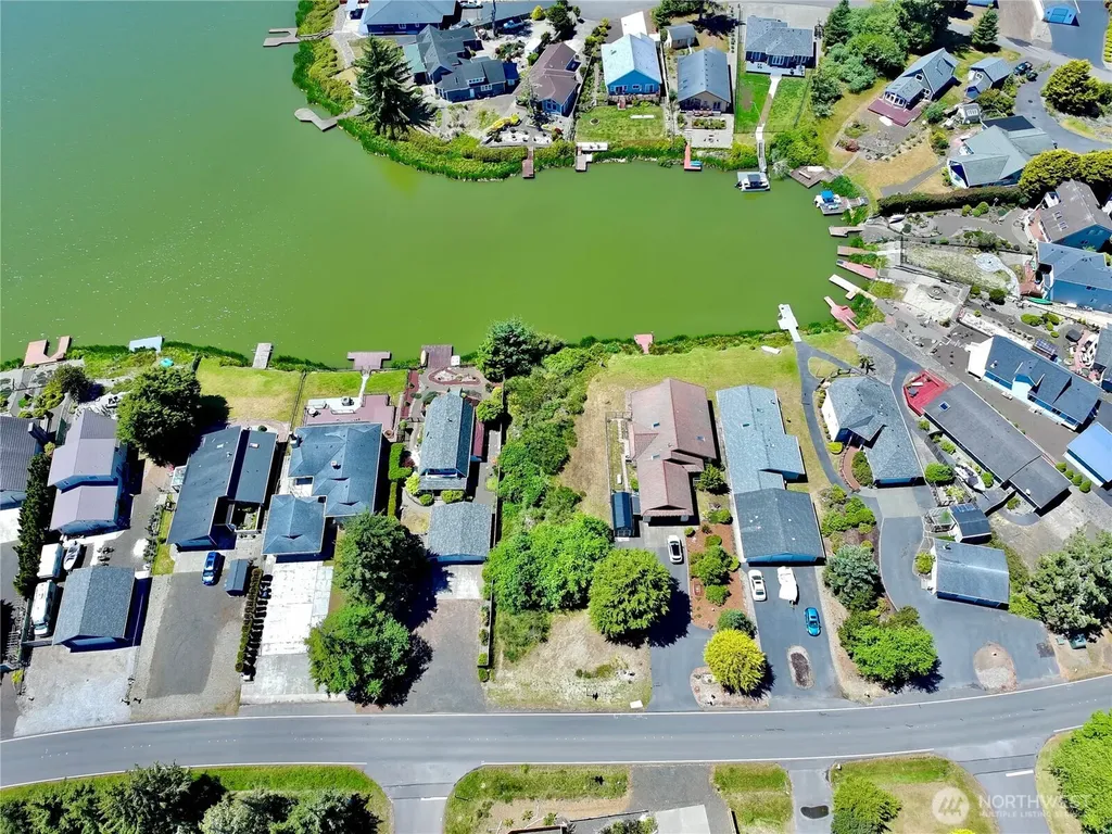 417 Duck Lake Drive SE Ocean Shores WA 98569