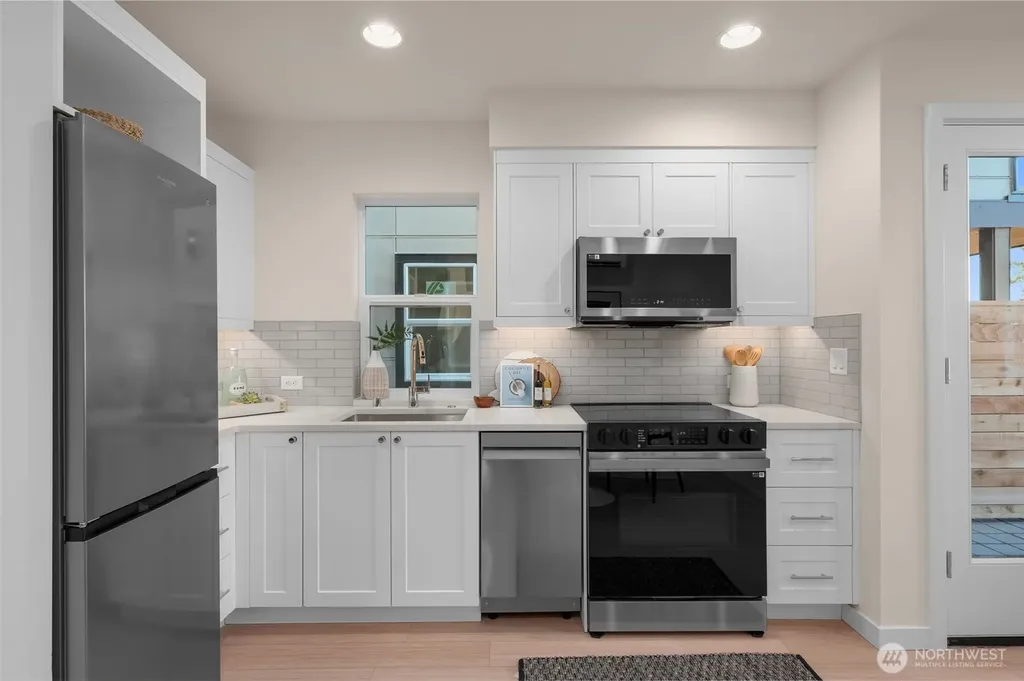 9223 Densmore Avenue N Seattle WA 98103