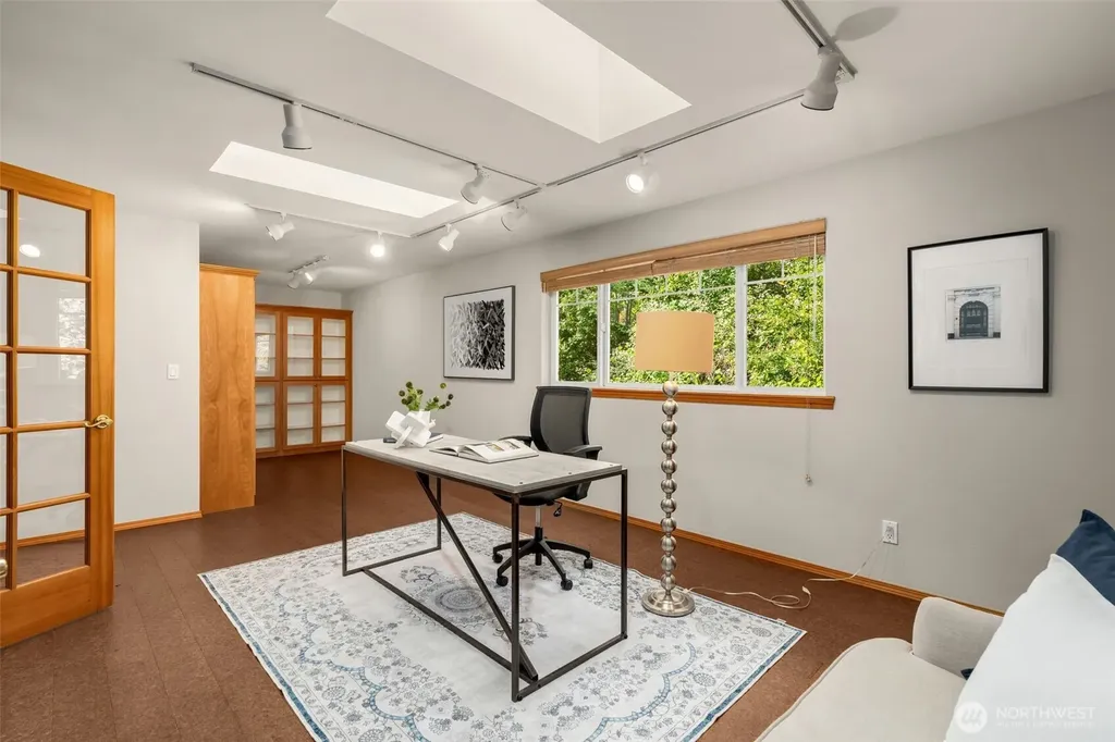 6183 NE 187th Place Kenmore WA 98028