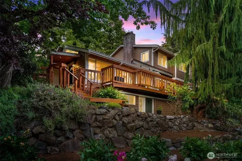 6183 NE 187th Place Kenmore WA 98028