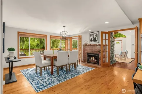 6183 NE 187th Place Kenmore WA 98028
