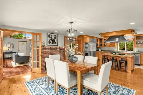 6183 NE 187th Place Kenmore WA 98028
