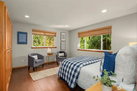 6183 NE 187th Place Kenmore WA 98028