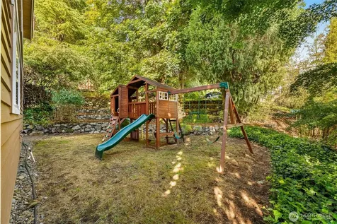 6183 NE 187th Place Kenmore WA 98028