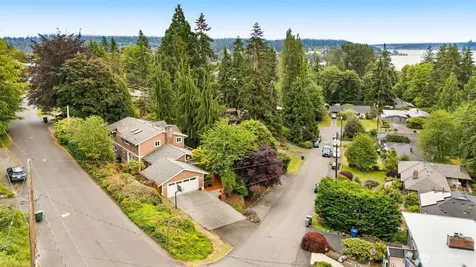 6183 NE 187th Place Kenmore WA 98028