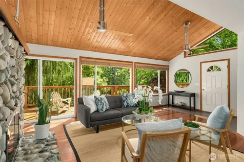 6183 NE 187th Place Kenmore WA 98028