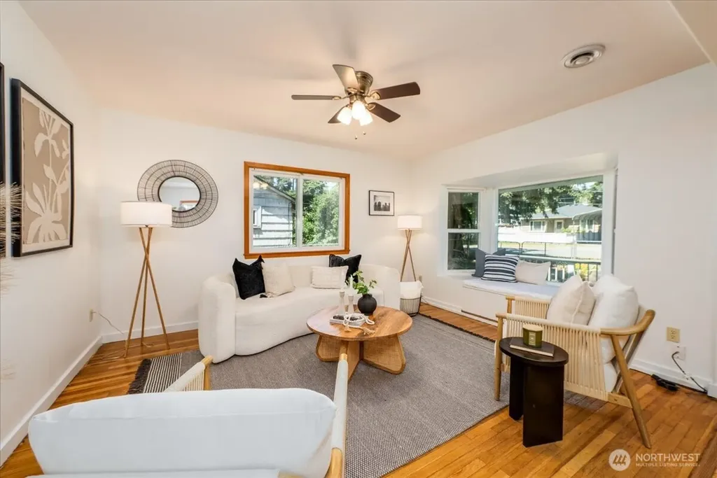 1419 S 129th Street Burien WA 98168