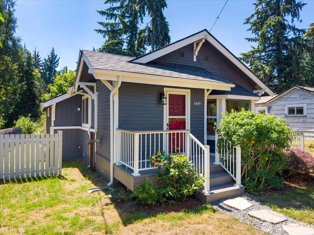 1419 S 129th Street Burien WA 98168