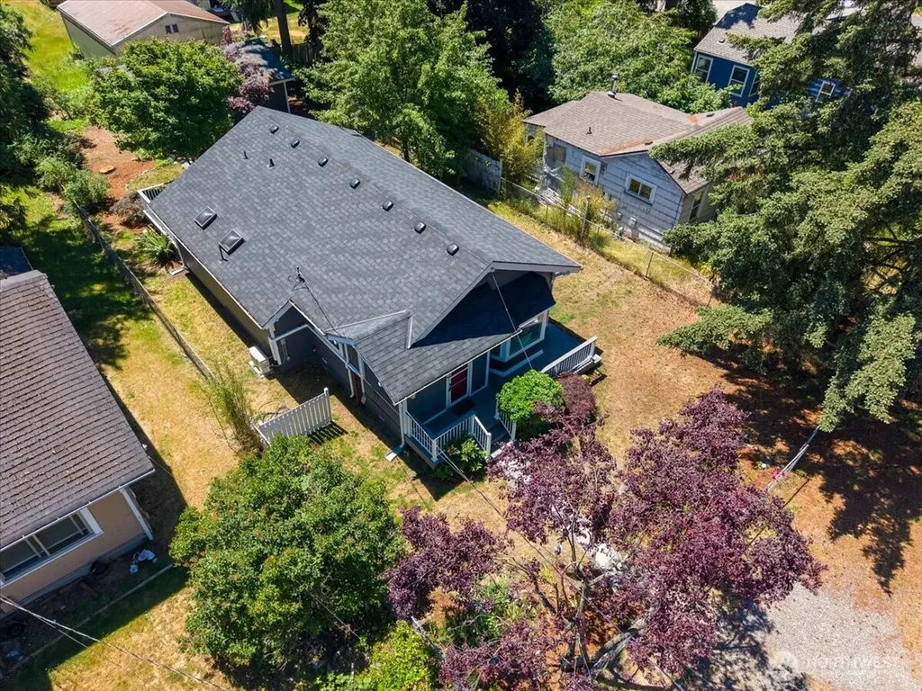 1419 S 129th Street Burien WA 98168