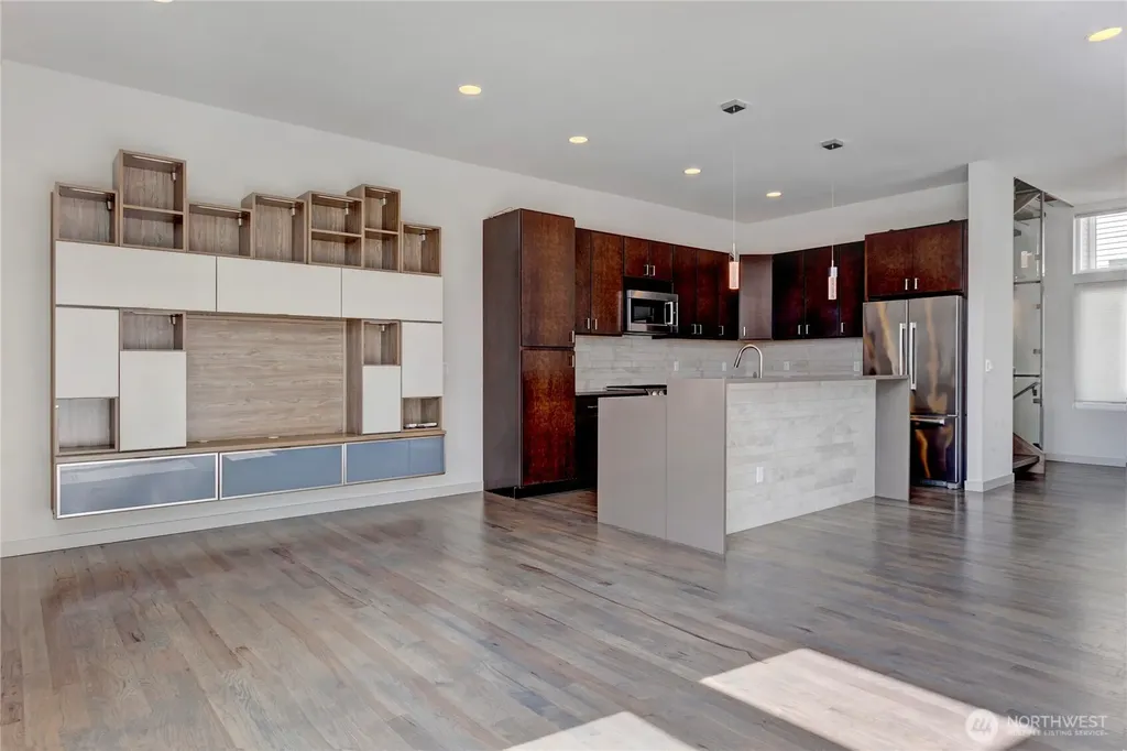 2608 23rd Avenue W Seattle WA 98199