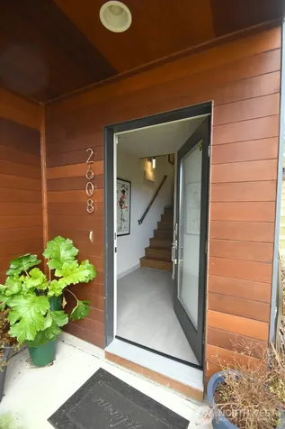2608 23rd Avenue W Seattle WA 98199