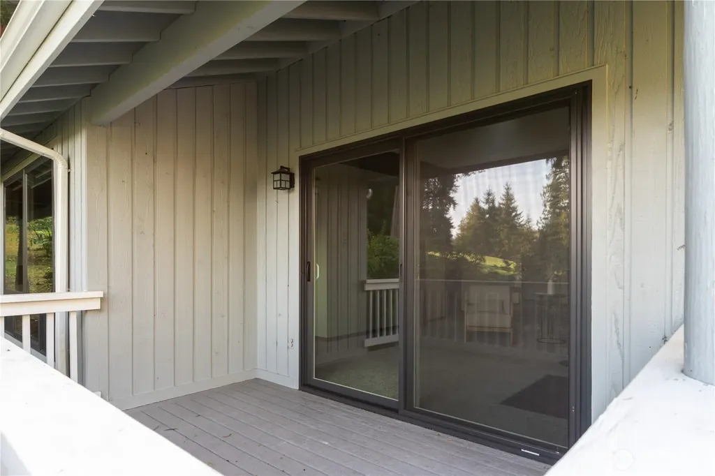 101 Highland Greens Port Ludlow WA 98365