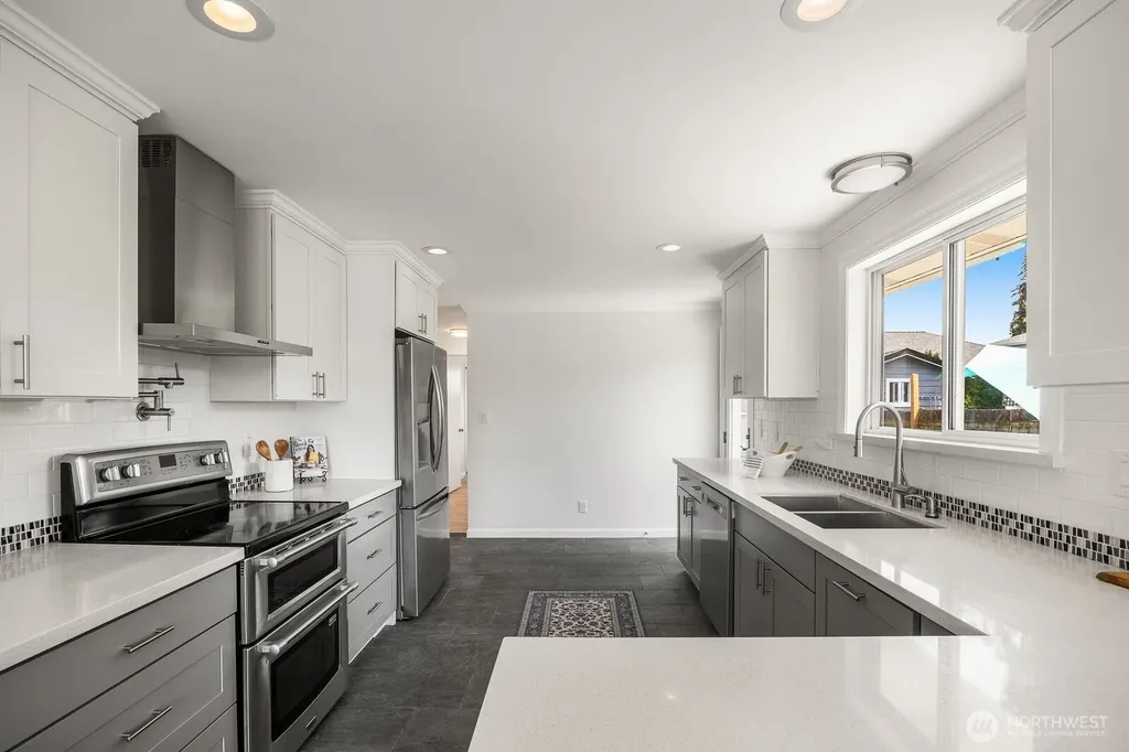 8132 208th Place SW Edmonds WA 98026