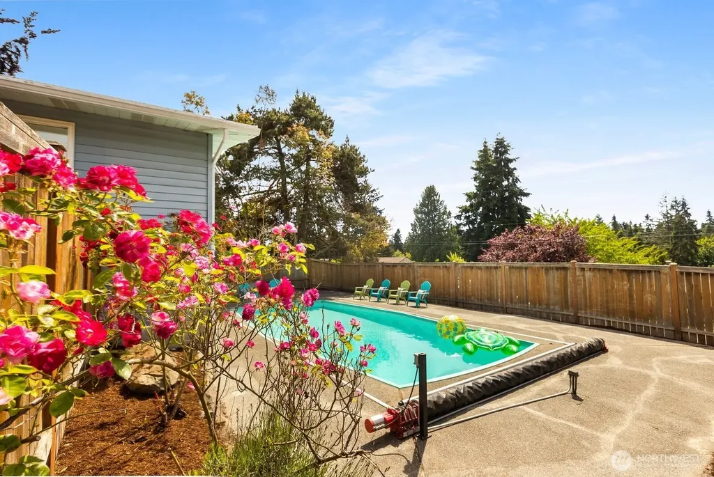 8132 208th Place SW Edmonds WA 98026