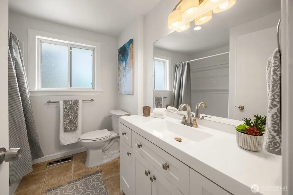 8132 208th Place SW Edmonds WA 98026
