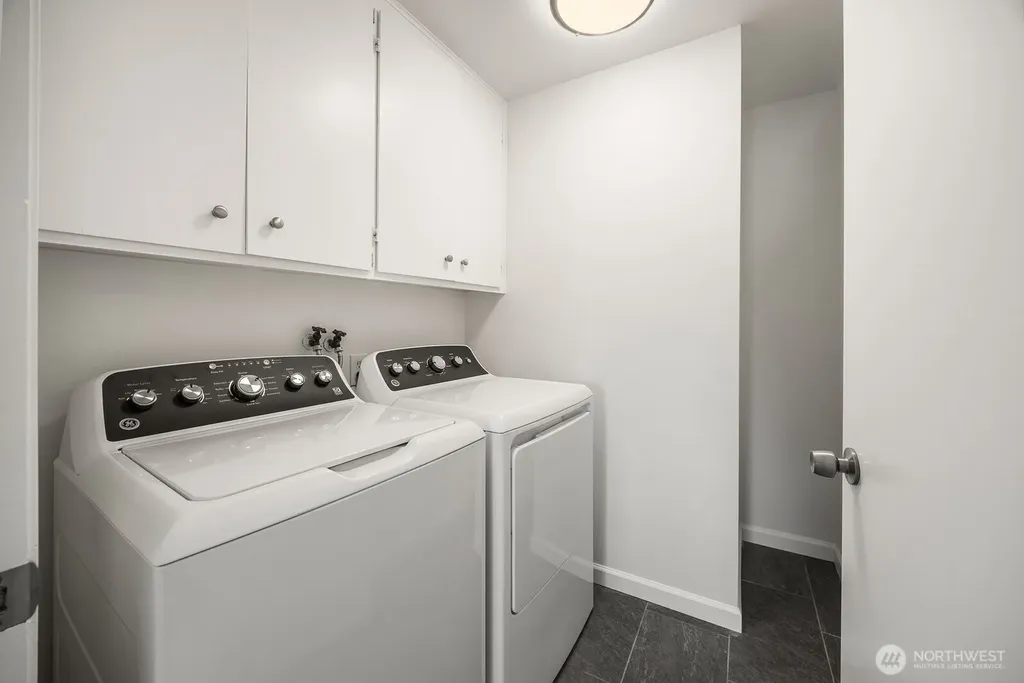 8132 208th Place SW Edmonds WA 98026