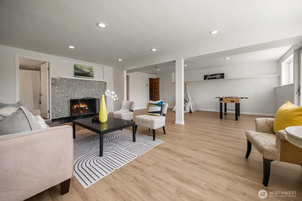 8132 208th Place SW Edmonds WA 98026