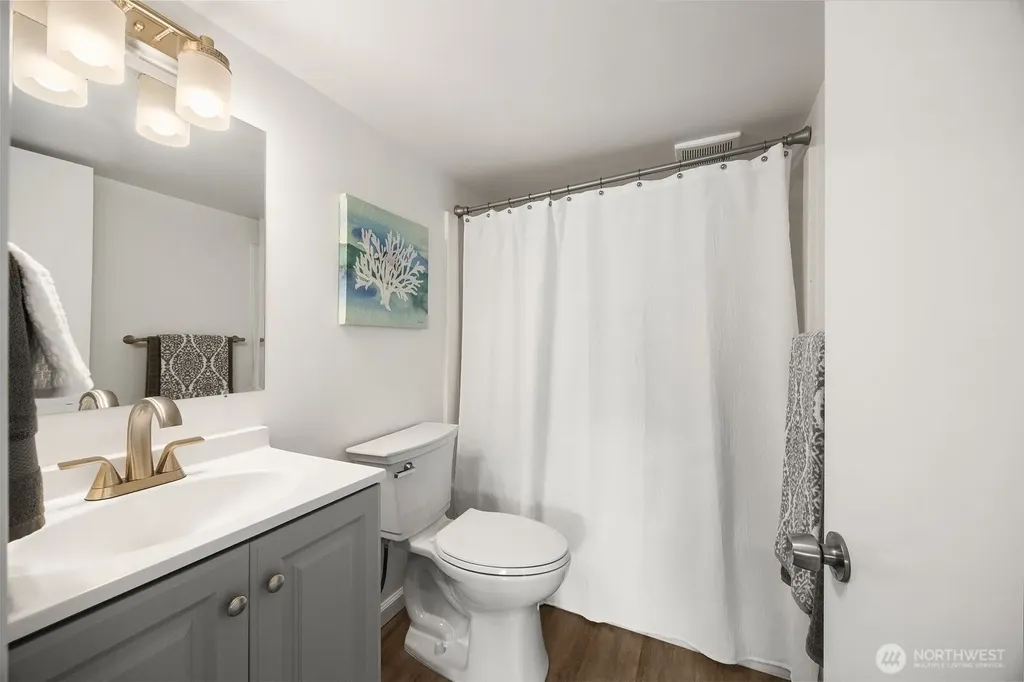 8132 208th Place SW Edmonds WA 98026