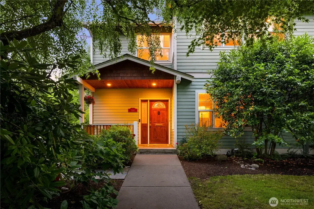 7539 33rd Avenue NE Seattle WA 98115