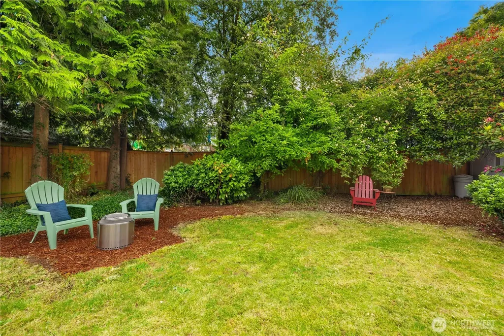 7539 33rd Avenue NE Seattle WA 98115