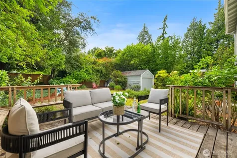 7539 33rd Avenue NE Seattle WA 98115